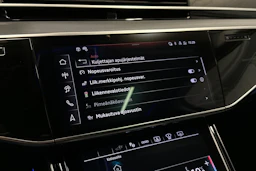 musta Audi A8 2025 kuva 22.