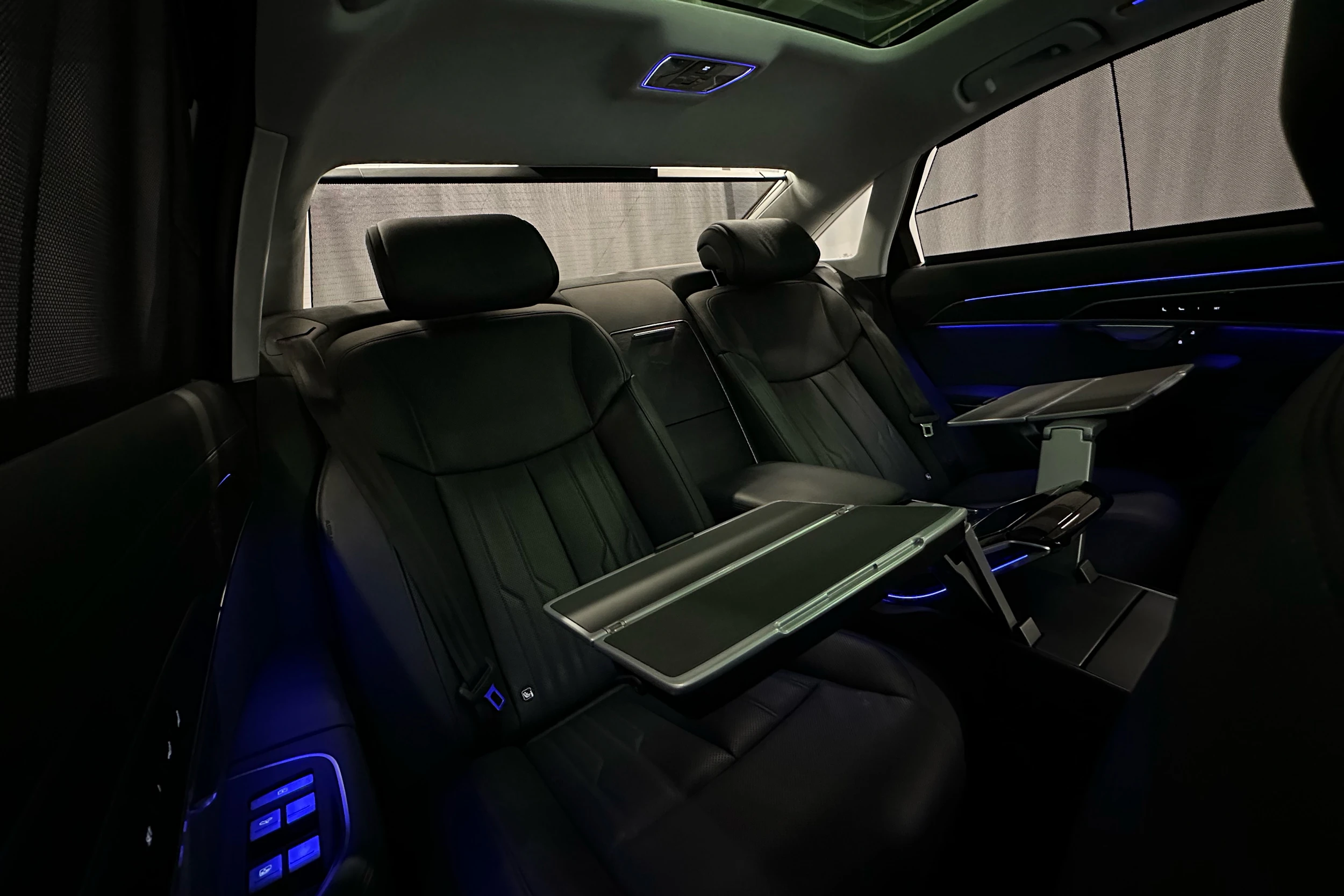 musta Audi A8 2025 kuva 32.