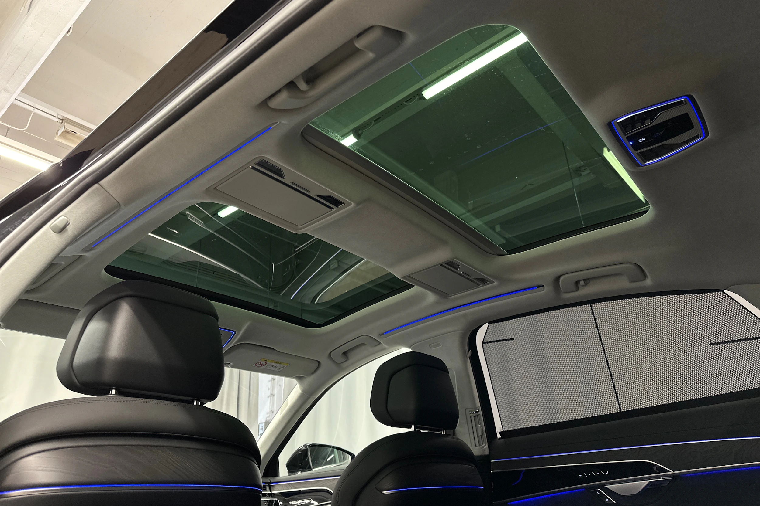 musta Audi A8 2025 kuva 35.