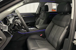 musta Audi A8 2025 kuva 13.