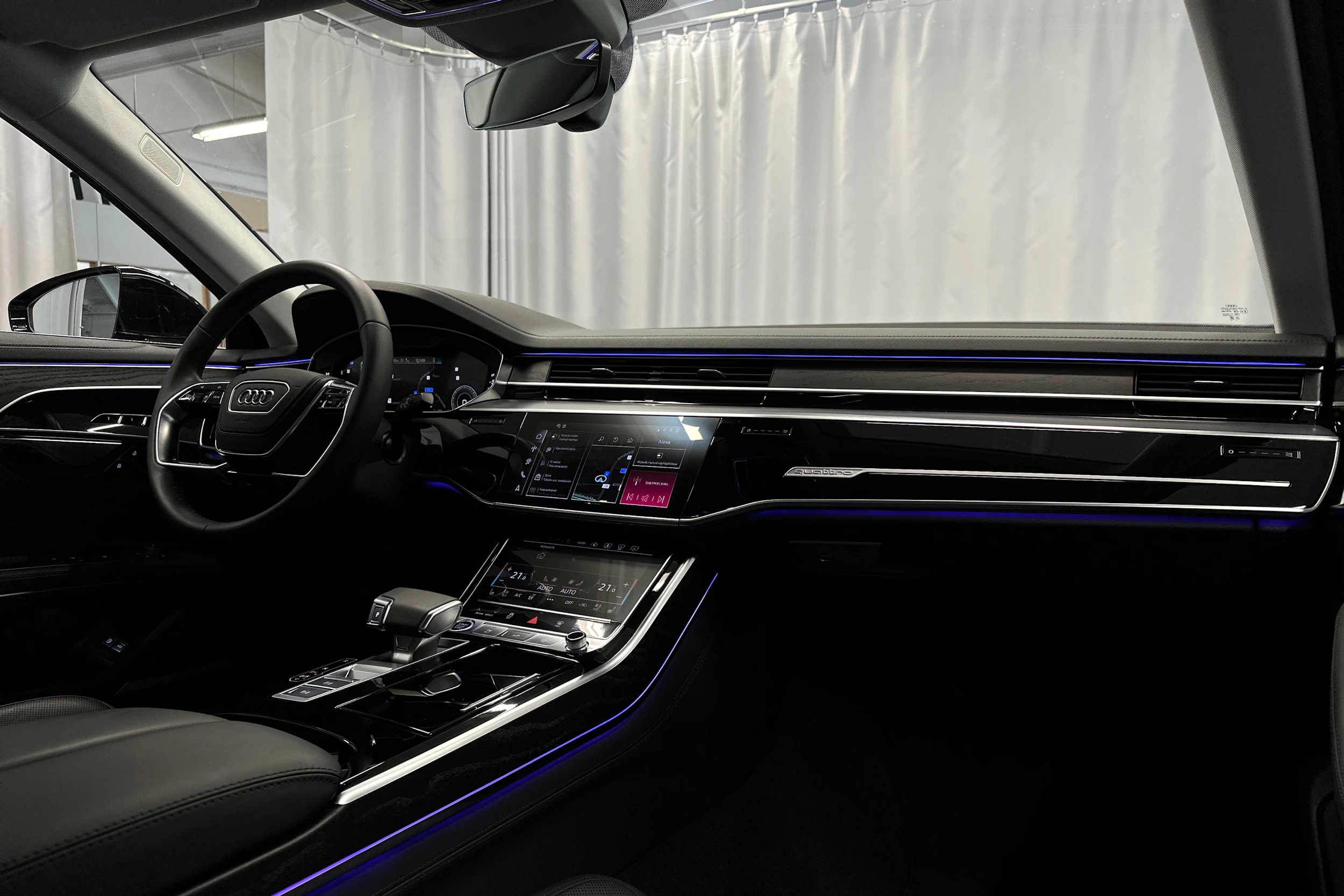 musta Audi A8 2025 kuva 18.