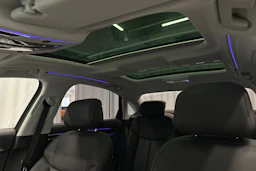 musta Audi A8 2025 kuva 42.