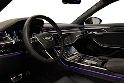 musta Audi A8 2025 kuva 6.