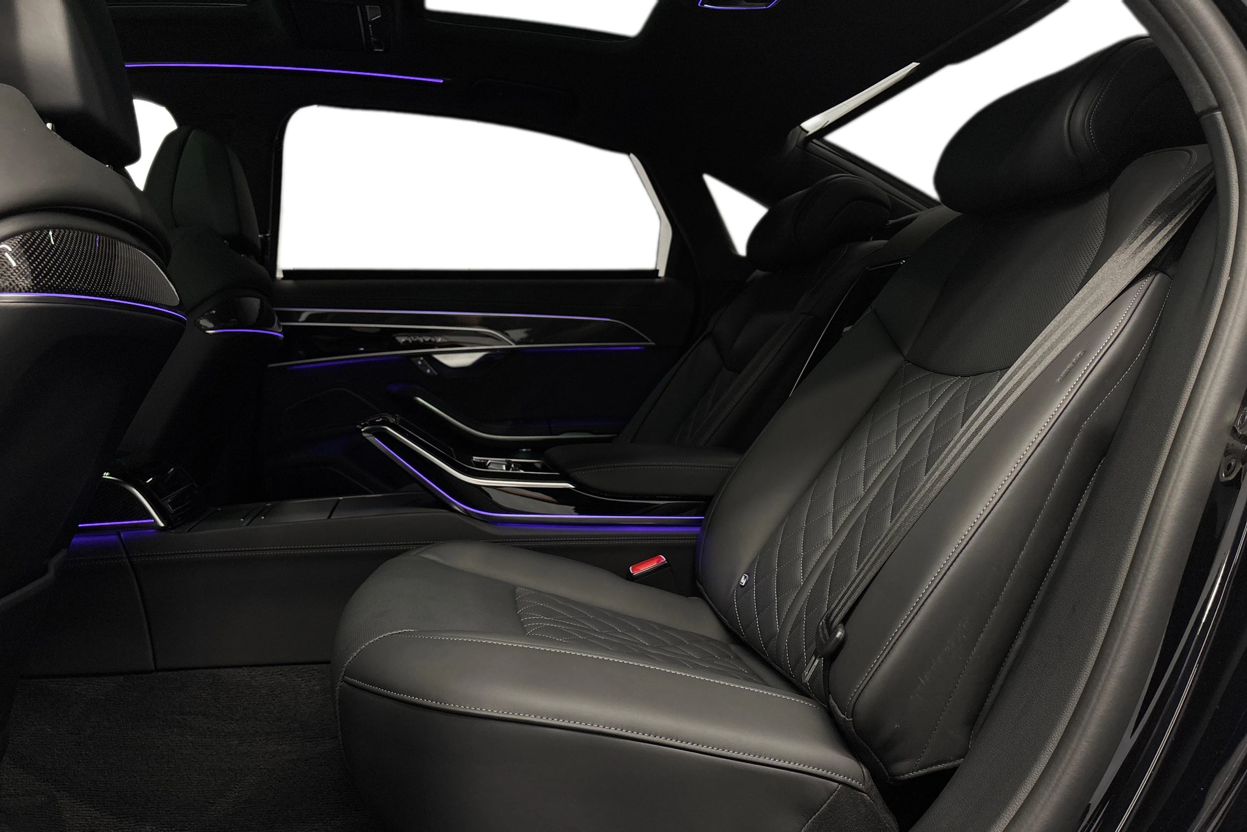 musta Audi A8 2025 kuva 8.