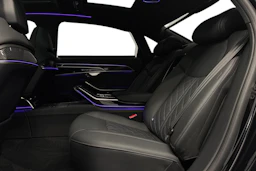 musta Audi A8 2025 kuva 8.