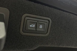 musta Audi A8 2025 kuva 12.