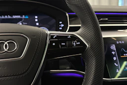 musta Audi A8 2025 kuva 19.