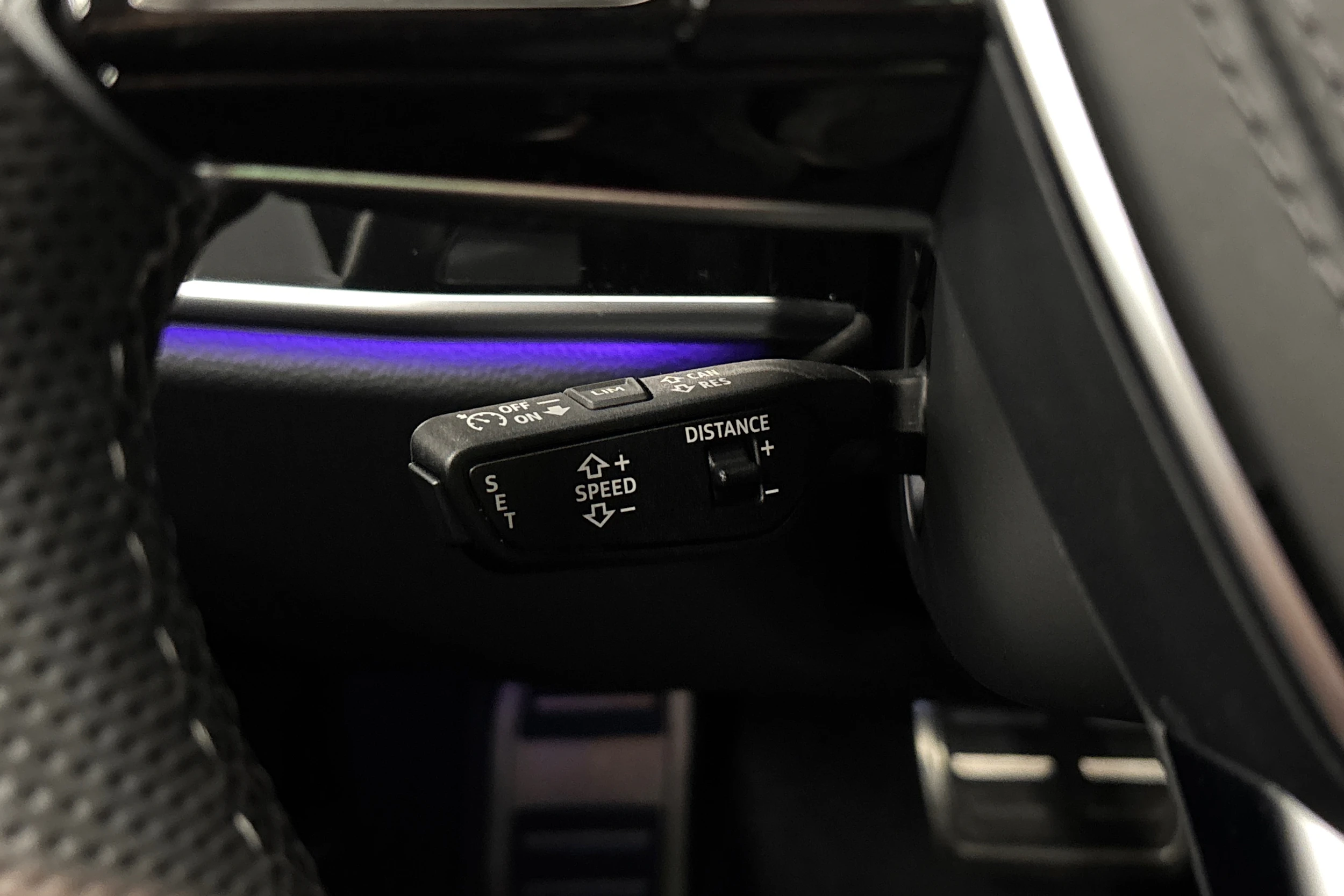 musta Audi A8 2025 kuva 20.