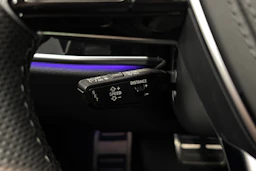 musta Audi A8 2025 kuva 20.