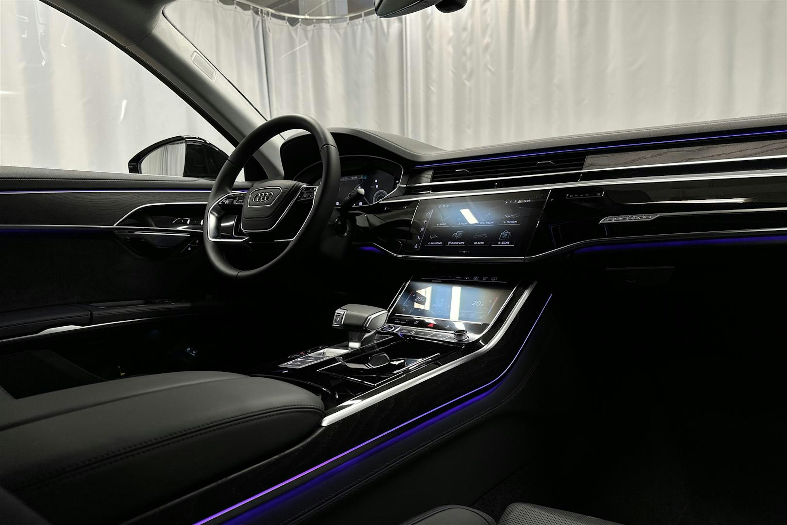 musta Audi A8 2025 kuva 11.