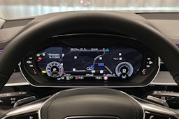 musta Audi A8 2025 kuva 14.