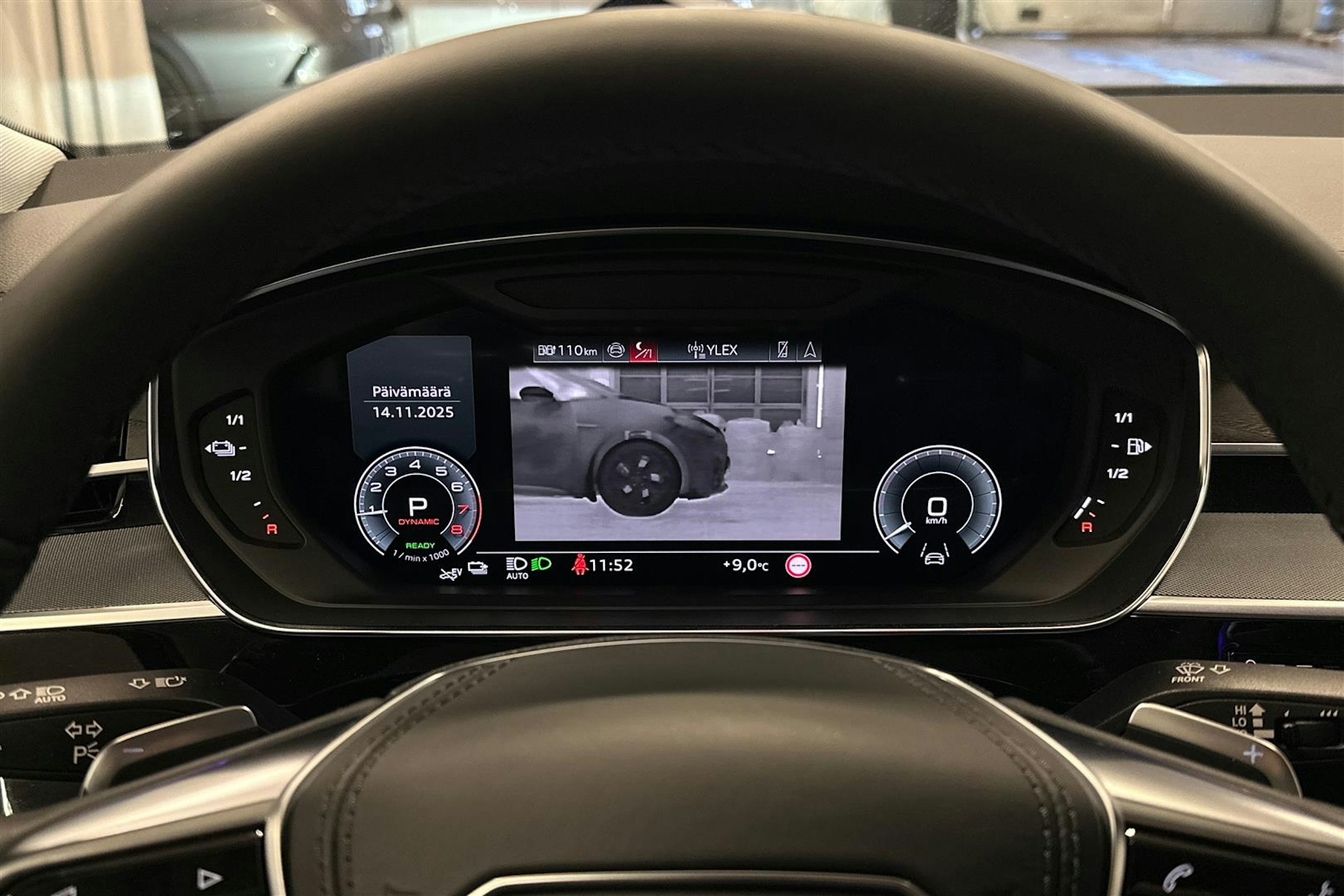 musta Audi A8 2025 kuva 15.