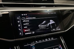 musta Audi A8 2025 kuva 19.