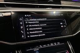 musta Audi A8 2025 kuva 24.