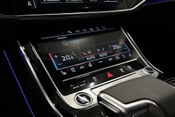 musta Audi A8 2025 kuva 26.