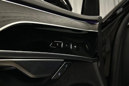 musta Audi A8 2025 kuva 29.