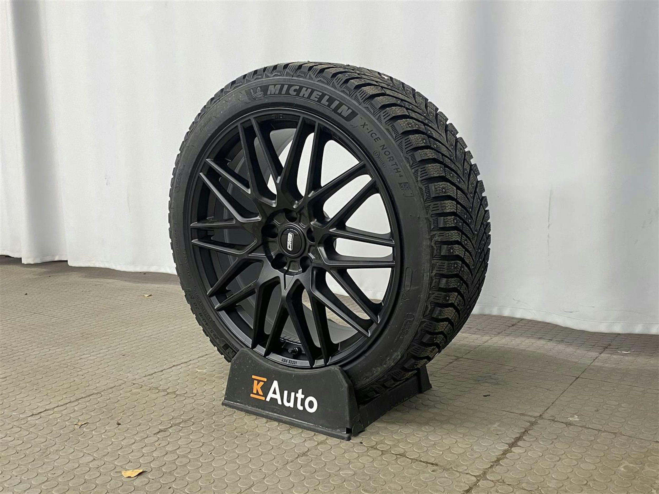 musta Audi A8 2025 kuva 37.