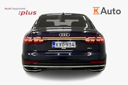 sininen Audi A8 2025 kuva 3.
