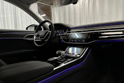 sininen Audi A8 2025 kuva 39.