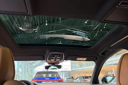 musta Audi A8 2026 kuva 11.