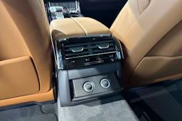 musta Audi A8 2026 kuva 13.