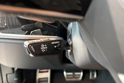 musta Audi A8 2026 kuva 18.