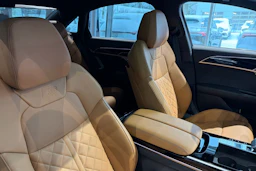 musta Audi A8 2026 kuva 24.