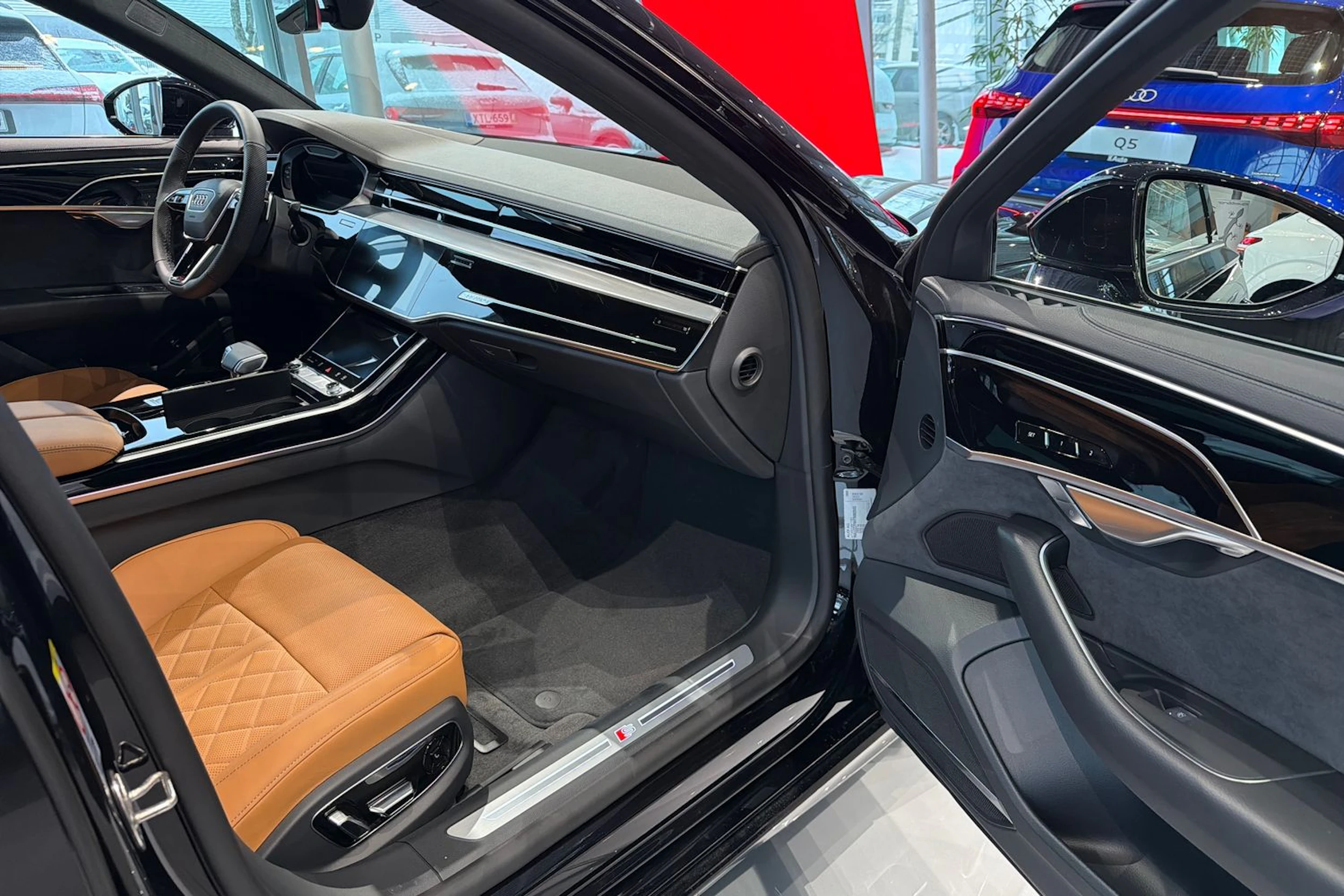 musta Audi A8 2026 kuva 26.