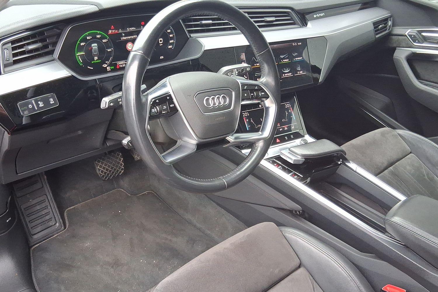 Audi e-tron Advanced 55 quattro 2020, kuva 3/3