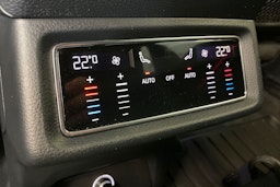 Vihreä Audi e-tron 2019 kuva 16.