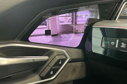 Vihreä Audi e-tron 2019 kuva 20.
