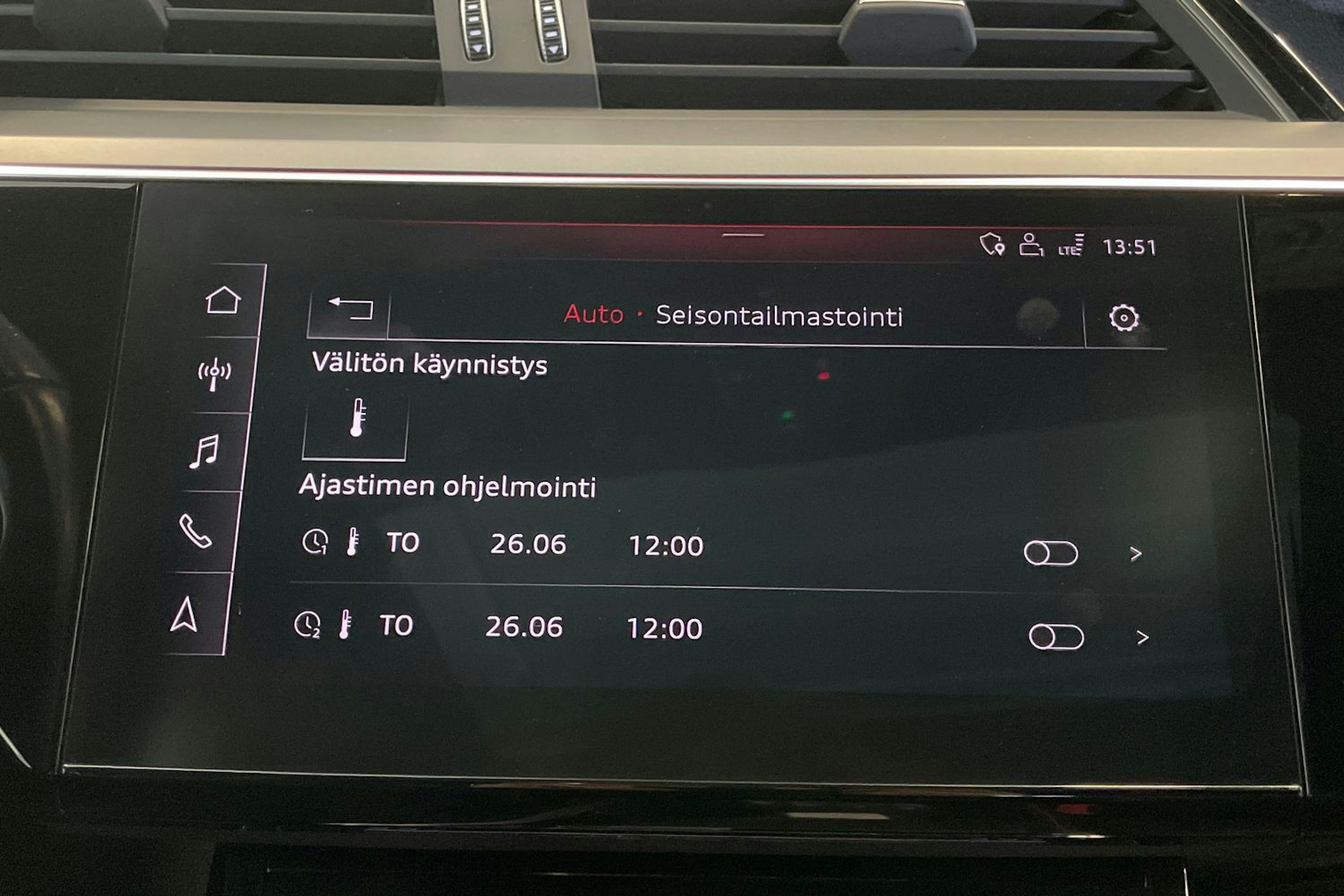 Vihreä Audi e-tron 2019 kuva 25.