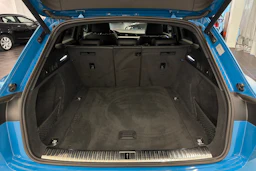Sininen Audi e-tron 2019 kuva 11.