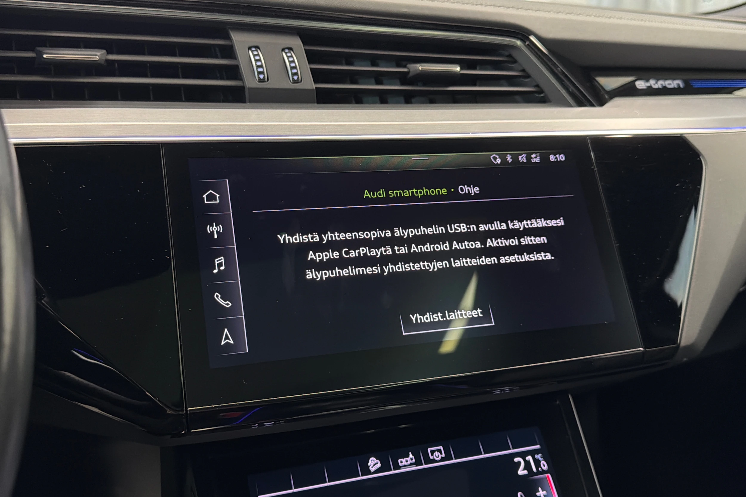 Sininen Audi e-tron 2019 kuva 30.