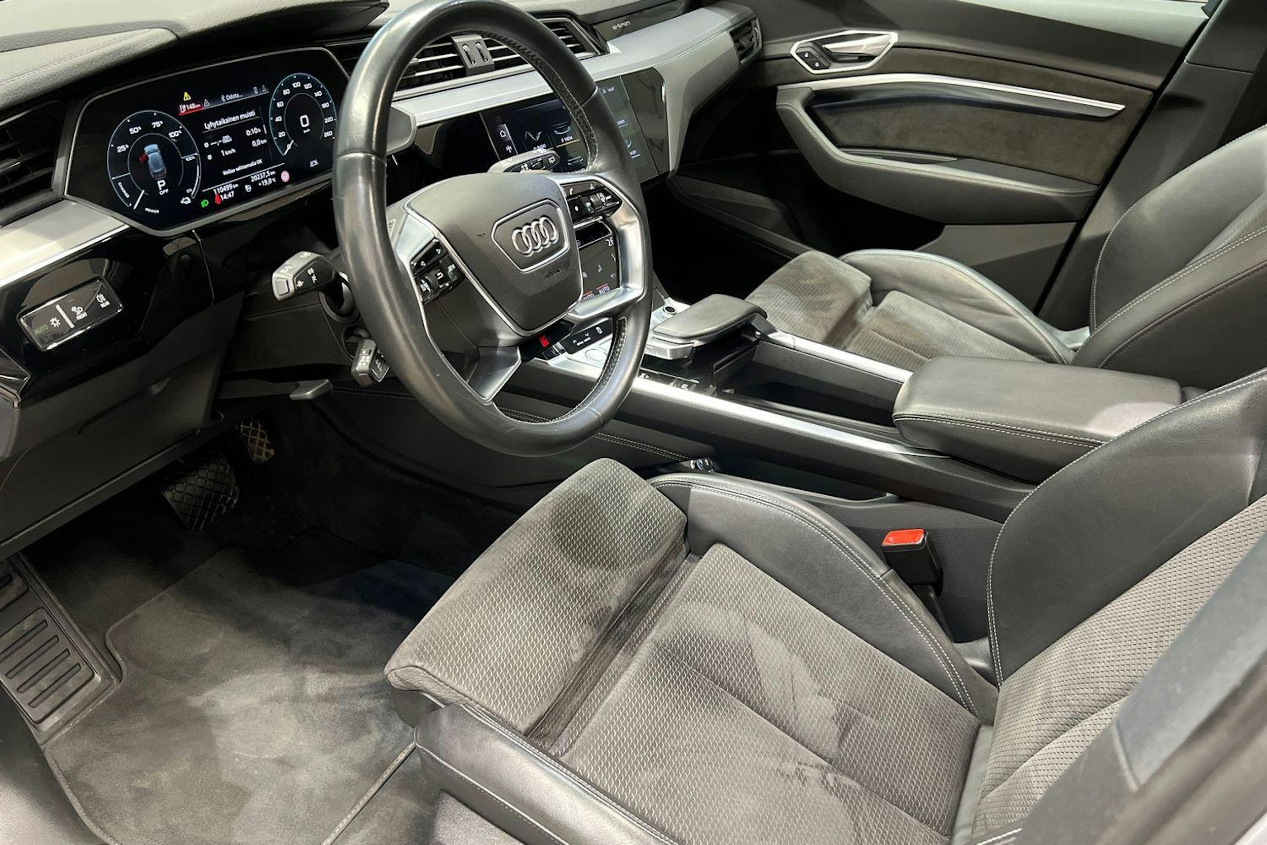 hopea Audi e-tron 2020 kuva 7.