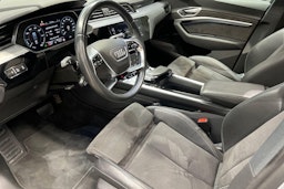 hopea Audi e-tron 2020 kuva 7.