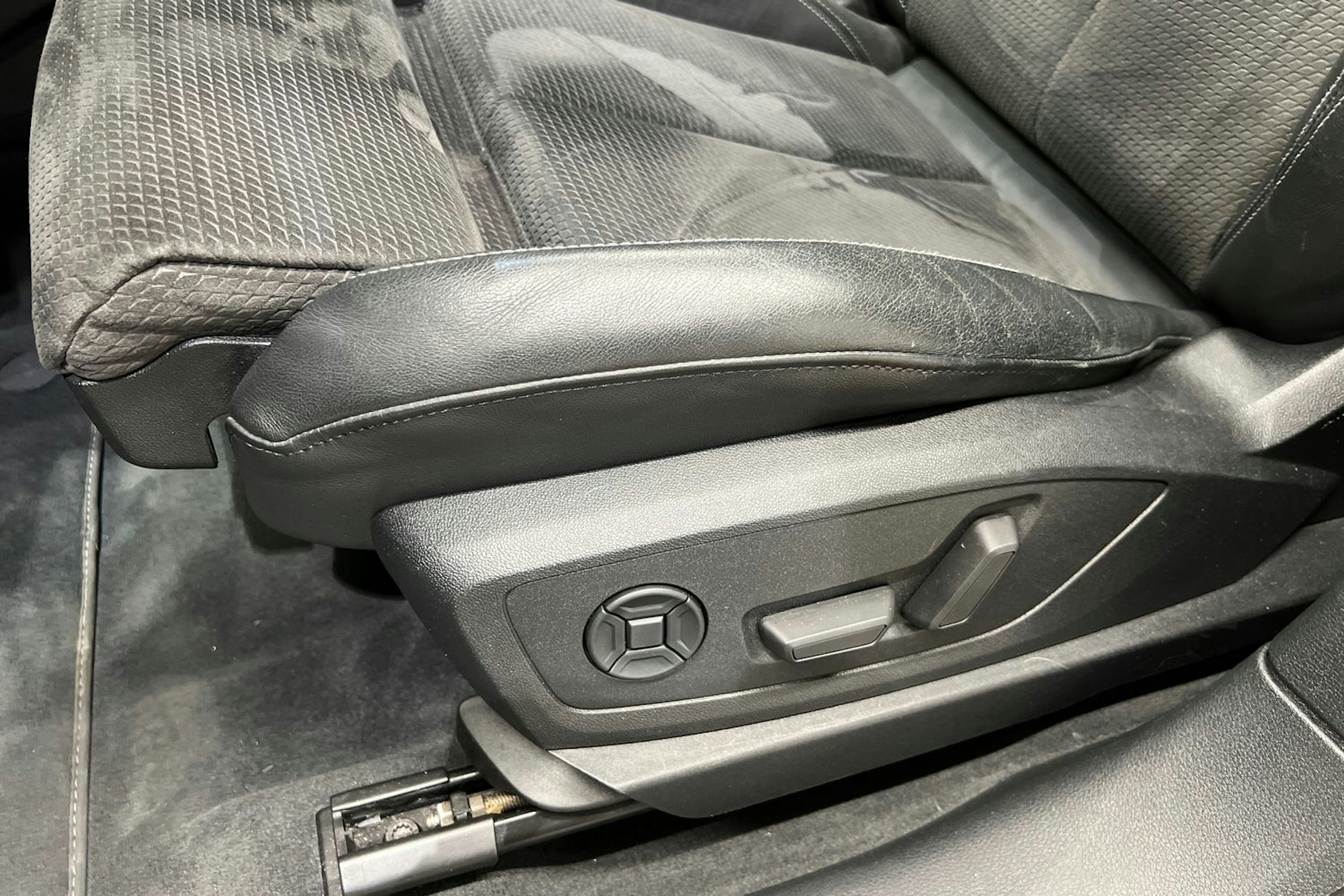 hopea Audi e-tron 2020 kuva 23.