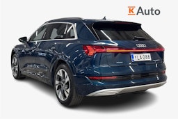 met. sininen Audi e-tron 2019 kuva 2.