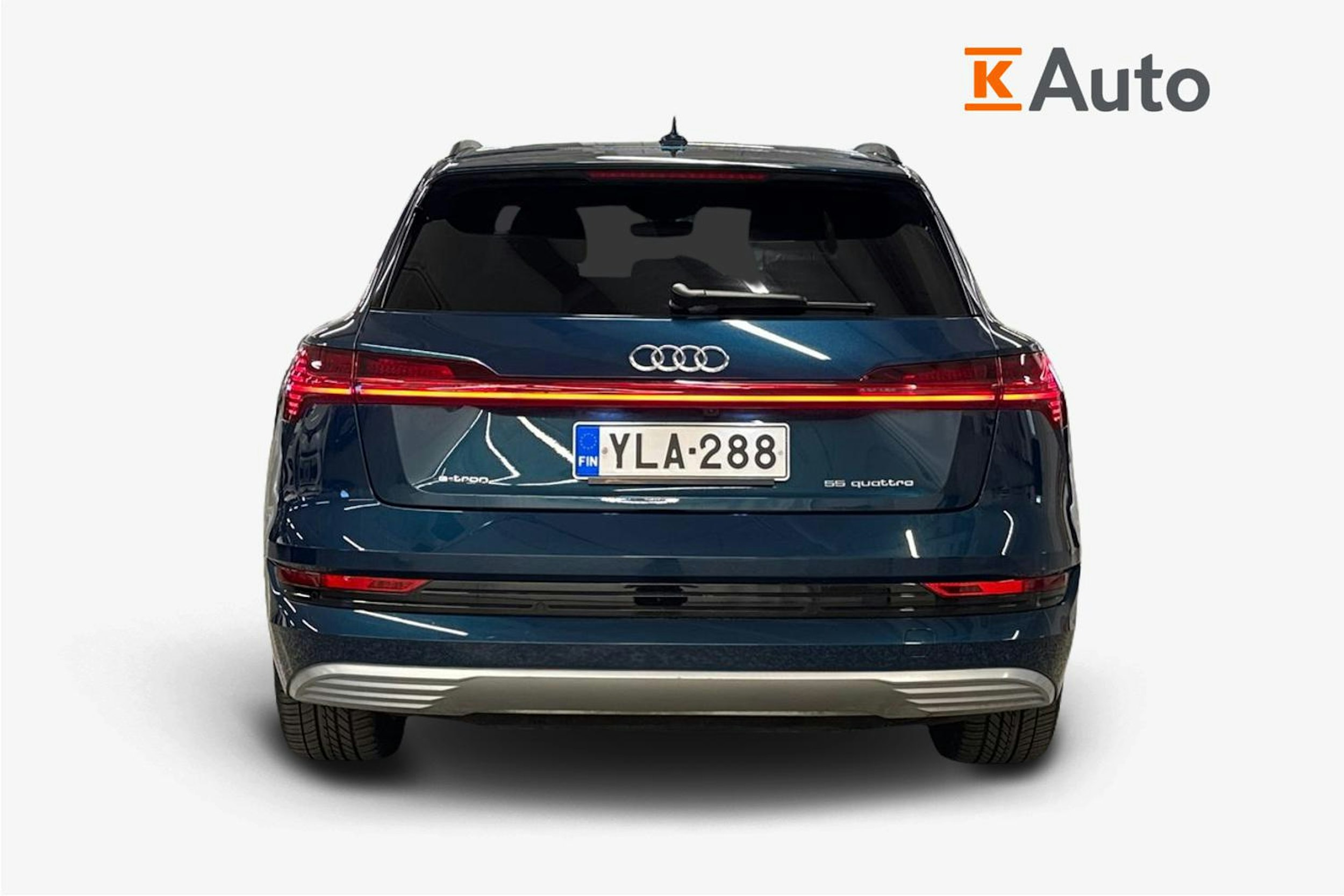 met. sininen Audi e-tron 2019 kuva 3.