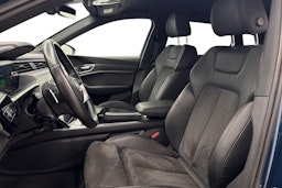 met. sininen Audi e-tron 2019 kuva 9.