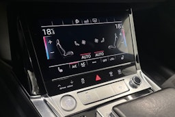 met. sininen Audi e-tron 2019 kuva 20.