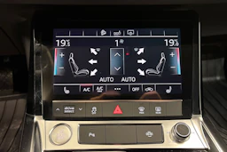 musta Audi e-tron 2020 kuva 21.