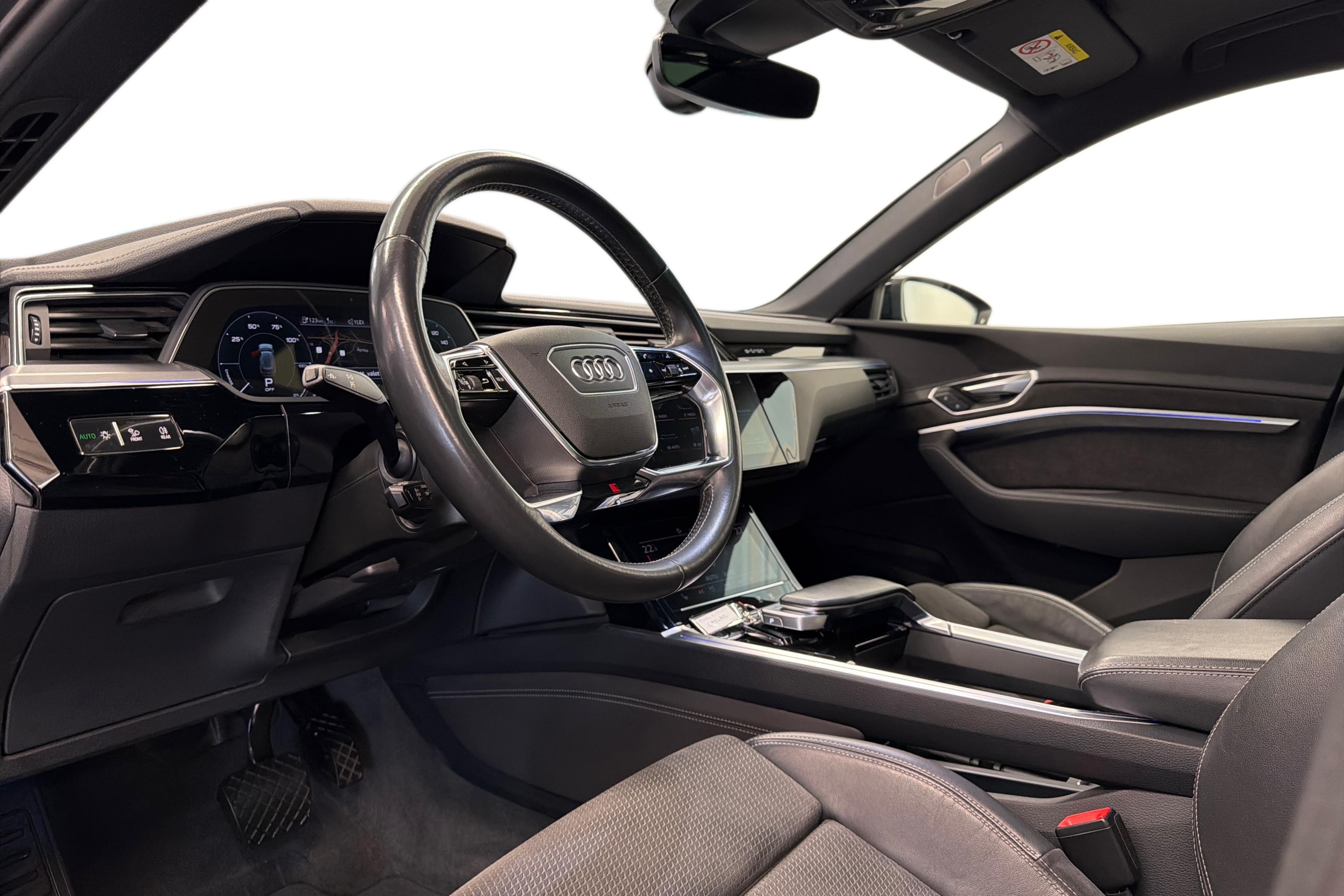 Audi e-tron Sportback 50 quattro 2020, kuva 6/32