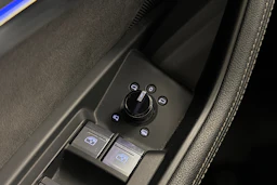 harmaa Audi e-tron 2020 kuva 21.