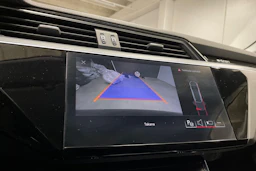 musta Audi e-tron 2020 kuva 21.