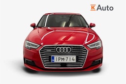 punainen Audi e-tron 2020 kuva 5.