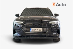 musta Audi e-tron 2020 kuva 5.