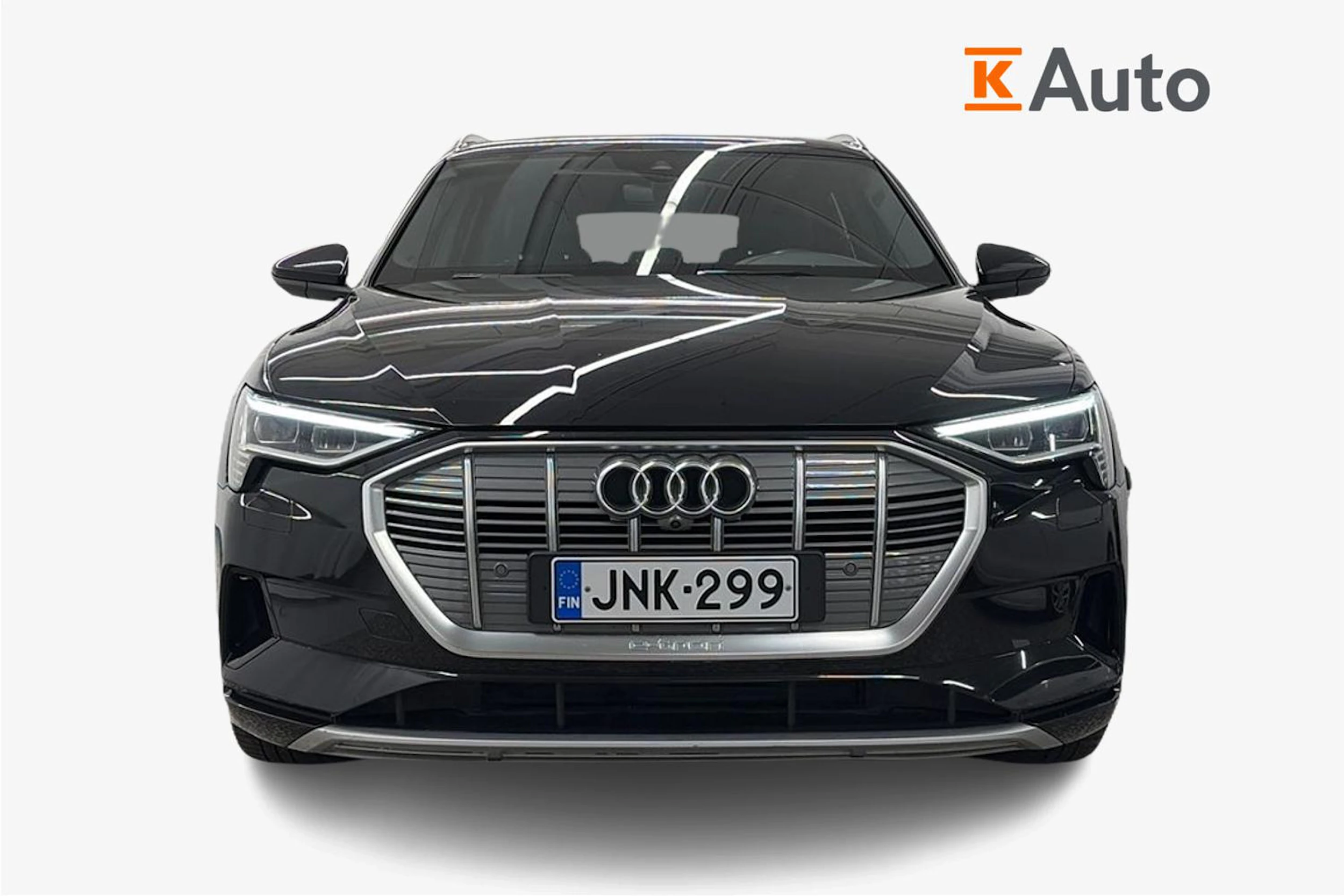Harmaa Audi e-tron 2020 kuva 4.