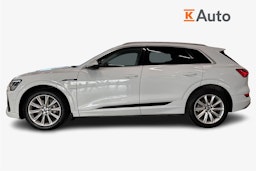 valkoinen Audi e-tron 2020 kuva 6.