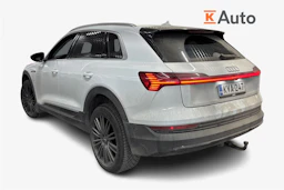 valkoinen Audi e-tron 2020 kuva 2.